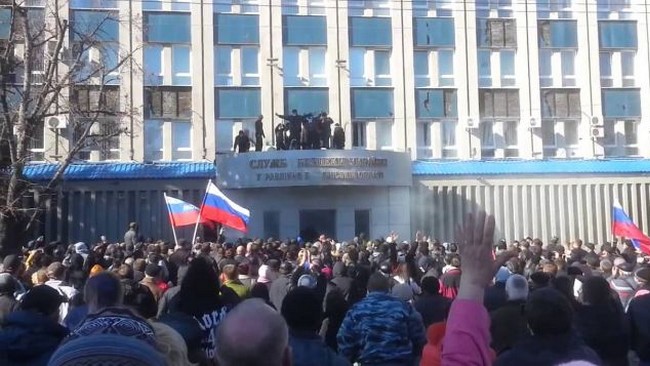 взятие под контроль здания СБУ 6 апреля 2014 Луганск