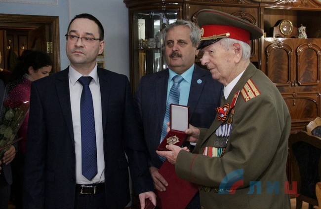 Воронов кавалер 5 медалей За отвагу