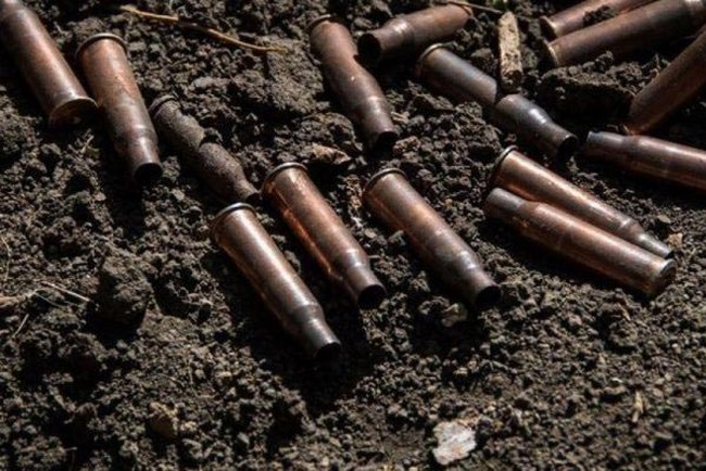 обстрелы из стрелкового оружия в Донбассе