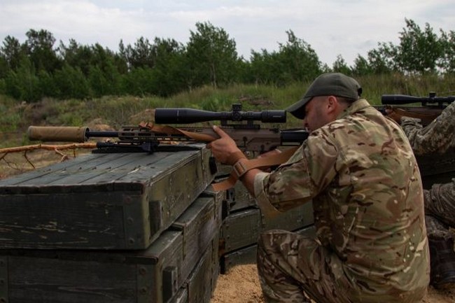 каратели прицельно расстреливают Донбасс