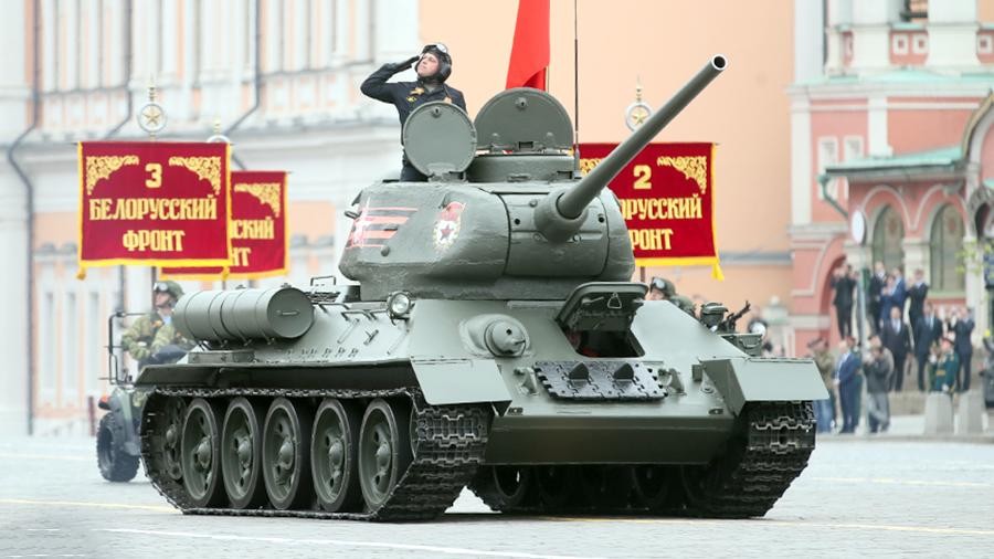 танку Т-34 80 лет