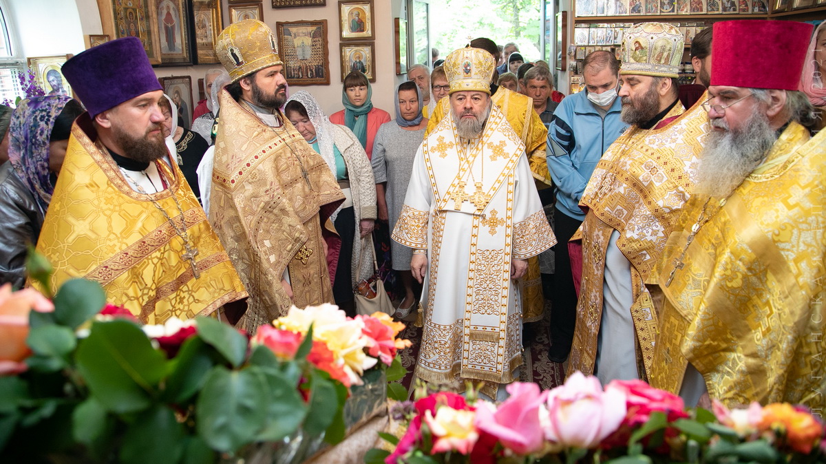 престольный праздник храма святителя Луки в Луганске
